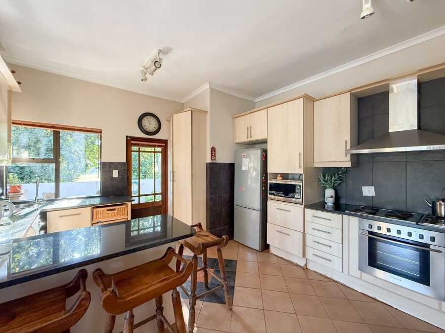 3 Bedroom Property for Sale in Kosmos Ridge North West